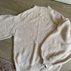 LEITH cream sweater with puff sleeves size XS